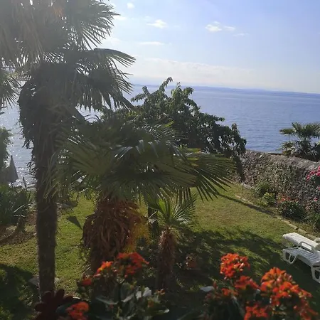 Sea Side Apartment
